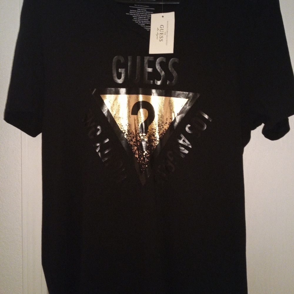 Guess tshirt